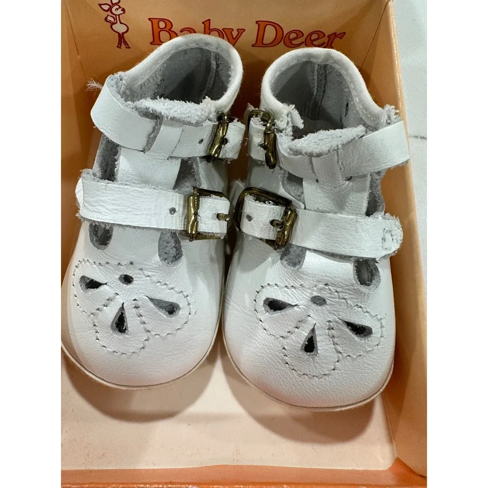 Baby Deer White Leather Mary‎ Jane Shoes Buckle Cutout Floral Size 0